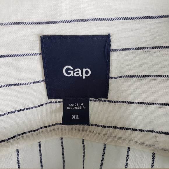 Gap Long Sleeve Shirt - Picture 2 of 5